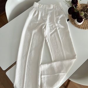 Aritzia Effortless Pant - Light Birch (Ivory / Cream)